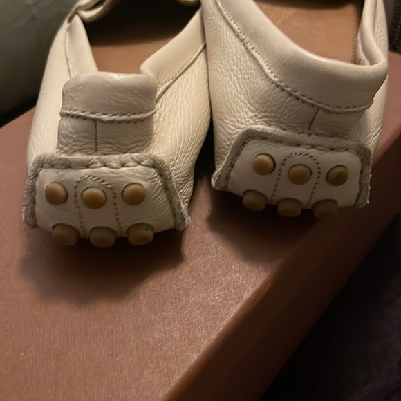 Milk Color Michael Kors Sz 6.5 - Picture 7 of 9